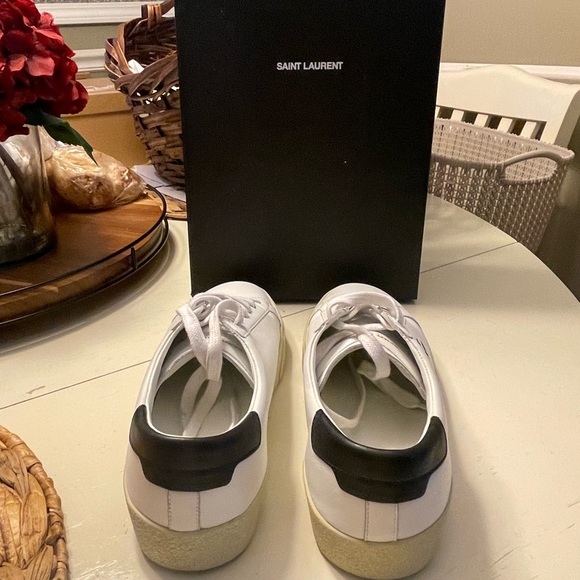 Saint Laurent~Court Classic Low Top Sneaker - Picture 2 of 4